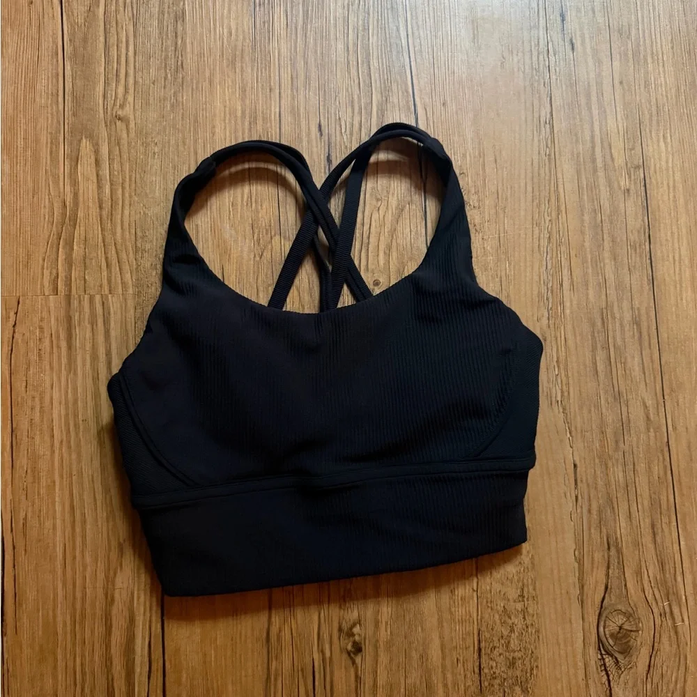 Lululemon energy sports bra with ribbed texture #activewear #fitness
